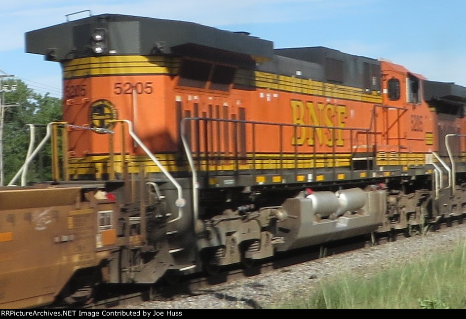 BNSF 5205